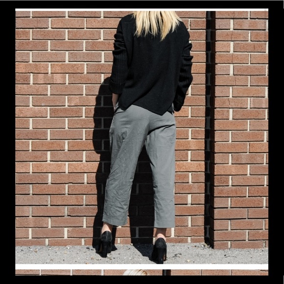 Olive belted crop pant - Picture 5 of 5